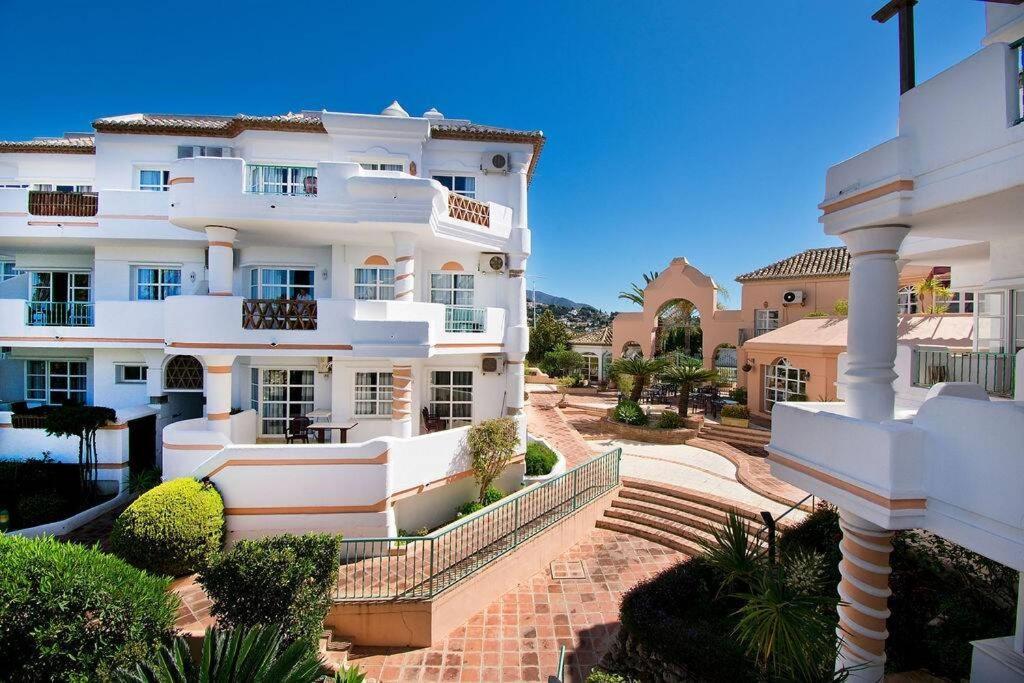 Spectacular Apartment In Matchroom Country Club Fuengirola Exterior foto